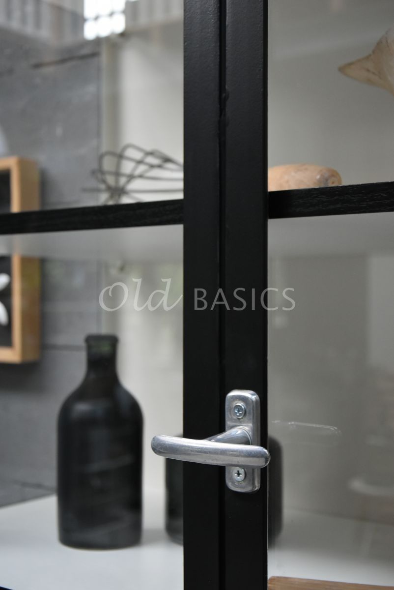 Detail van Apothekerskast Demi, 2 deuren, RAL9005, zwart, materiaal staal
